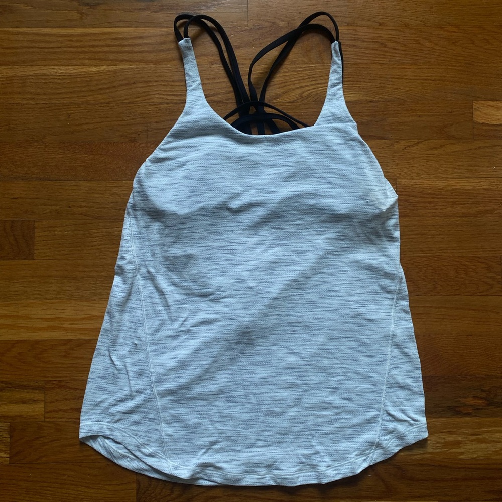 ⛔️ SOLD OUT ⛔️Lululemon open back tank top